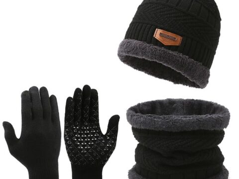 Set Invernale Unisex: Berretto, Sciarpa e Guanti Touch Screen in Pile