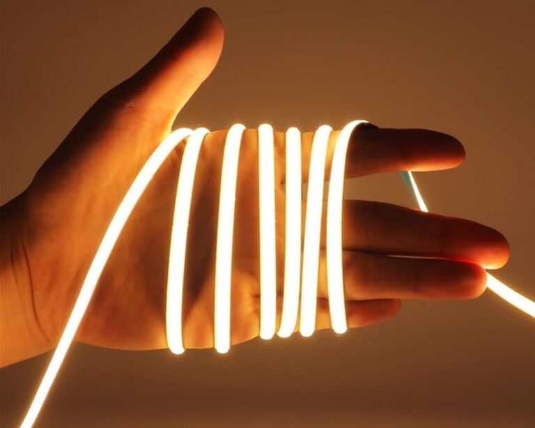 Striscia LED COB USB 5 metri flessibile con adesivo, dimmerabile