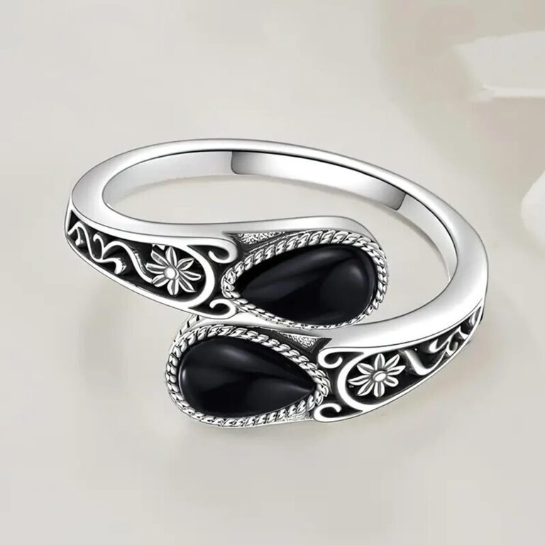 Anello donna pietra di luna stile vittoriano regolabile