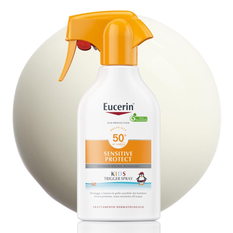 Eucerin Sensitive Protect Kids Trigger Spray SPF 50+ 250 ml, Crema solare 50+ bambini con filtri UV, Protezione solare 50+ bambini resistente all'acqua adatta per pelle sensibile