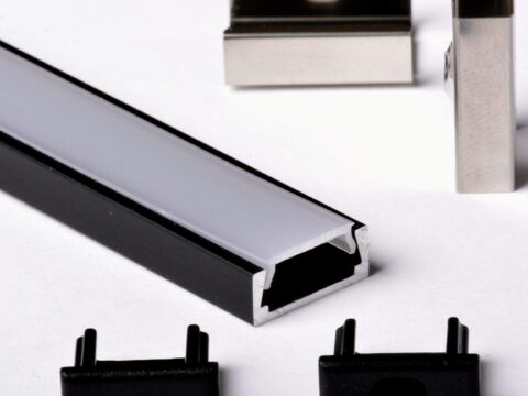 AFTERTECH Profilo Alluminio Nero 15×6 mm per Strisce LED, 2 Metri con Cover