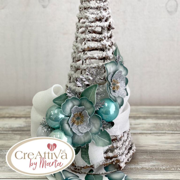 Kit Albero Innevato Con Luci E Rose D’Inverno – Crkit36100