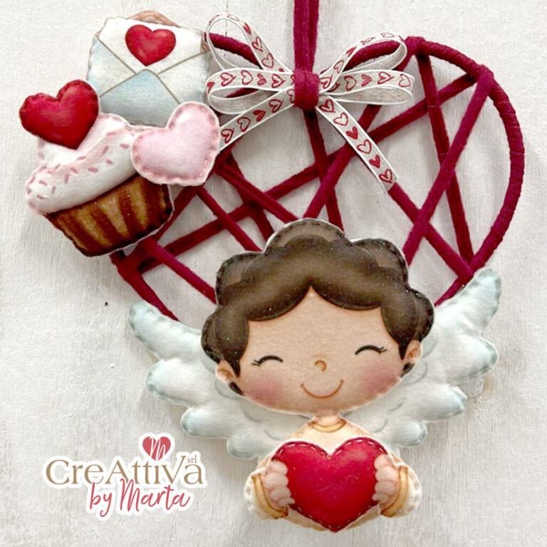 Kit Ghirlanda Cuore Intrecciata In Pile Con Pannolenci Morbidoso Stampato Deco Gli Angioletti – Crkit469