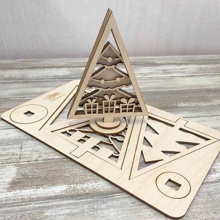 Formastencil Easywood Albero Pacchetti H 11,2 Cm – Cresw077