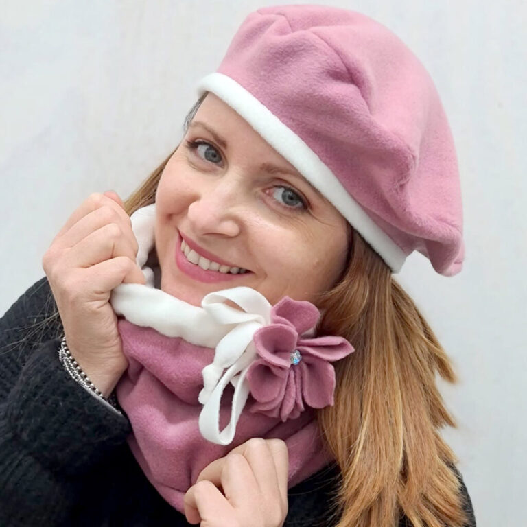 Kit Twin Set Cappello E Scaldacollo Con Fiore – Crkit162