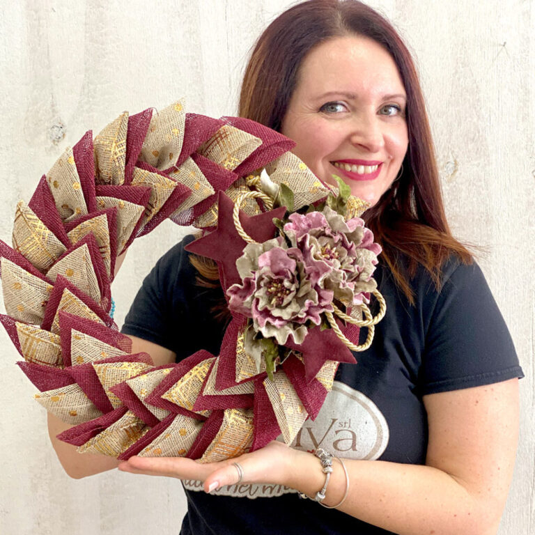 Ghirlanda Ciambella Crafty Twist Con Peonia In Ciniglia E Juta Light – Crkit526