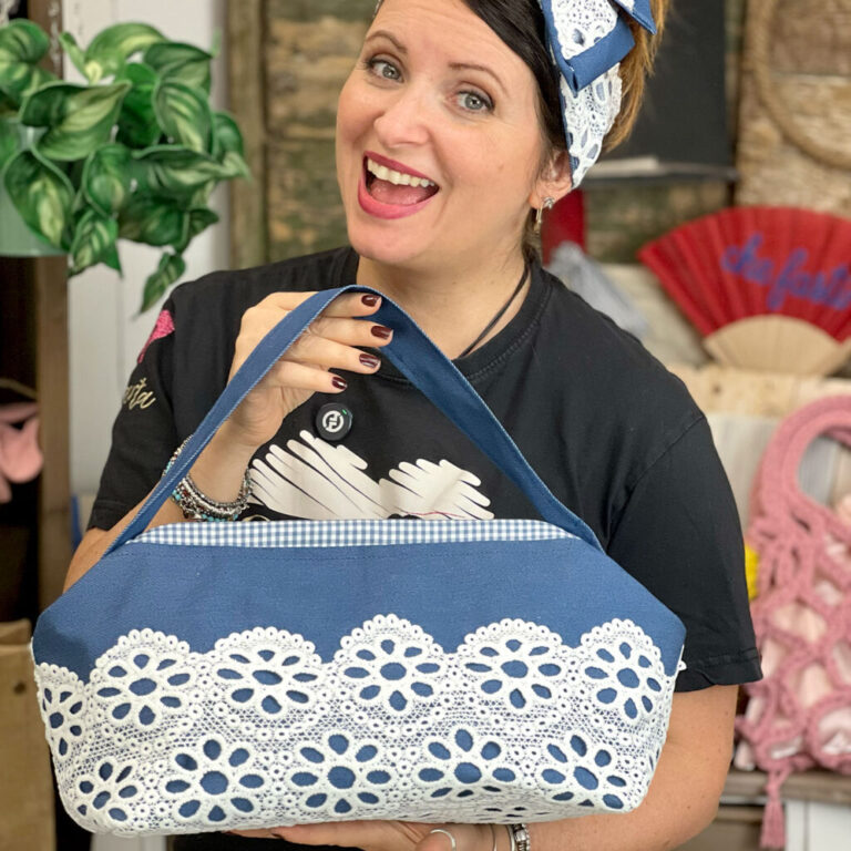 Kit Clutchy Bag A Modo Mio In Jeans Con Tracolla E Pizzo + Cartamodello Omaggio – Crkit658