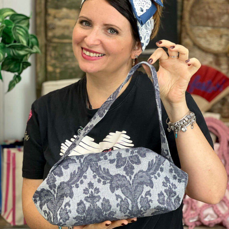 Kit Clutchy Bag A Modo Mio In Damascato Con Tracolla + Cartamodello Omaggio – Crkit659